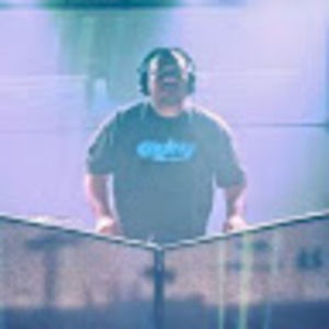 Meet your Posher, Cesar